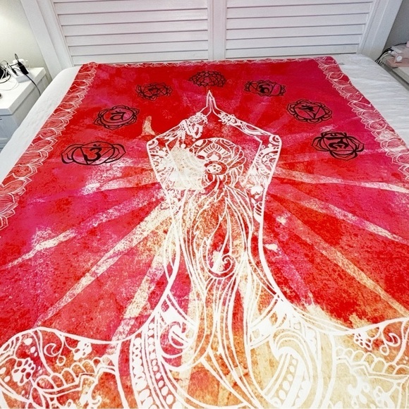 SPENCER’S Red Yellow Cloth Mandala Wall Hanging Yoga Bohemian Zen 80” X 60” - Picture 6 of 6